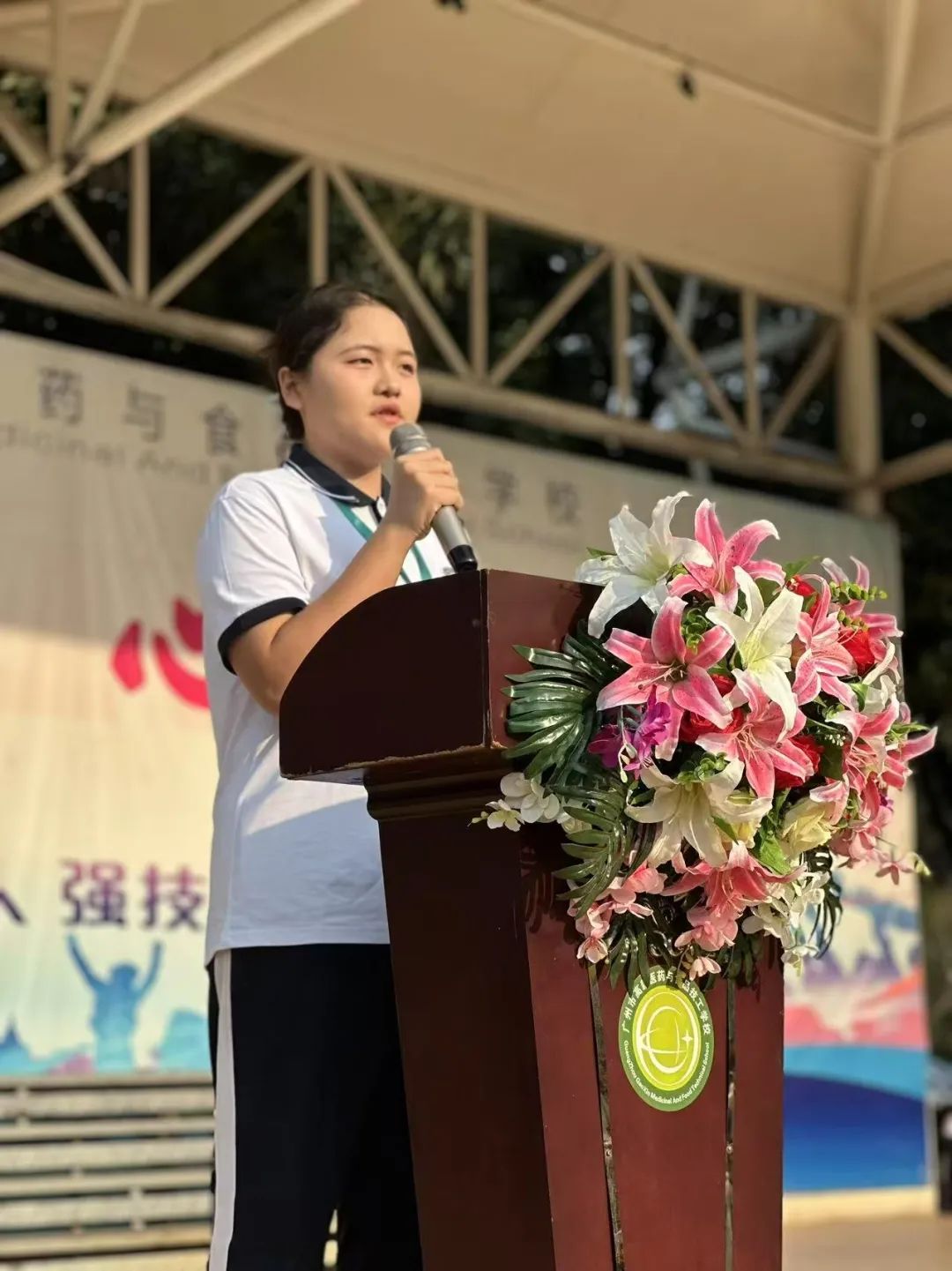 高新榜样 | 她用行动诠释了“奋斗的青春最美丽”